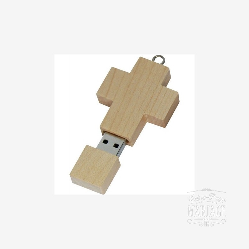 clé USB croix  bois